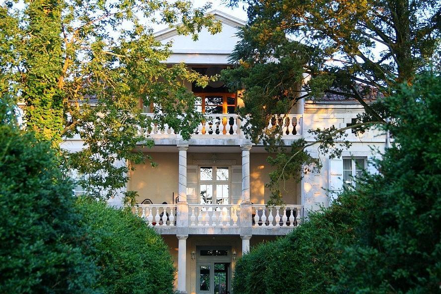 Le Manoir Saint Jean Hotel Exterior photo
