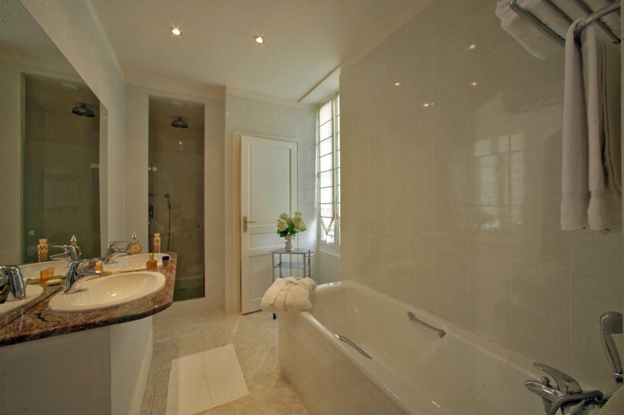 Le Manoir Saint Jean Hotel Exterior photo